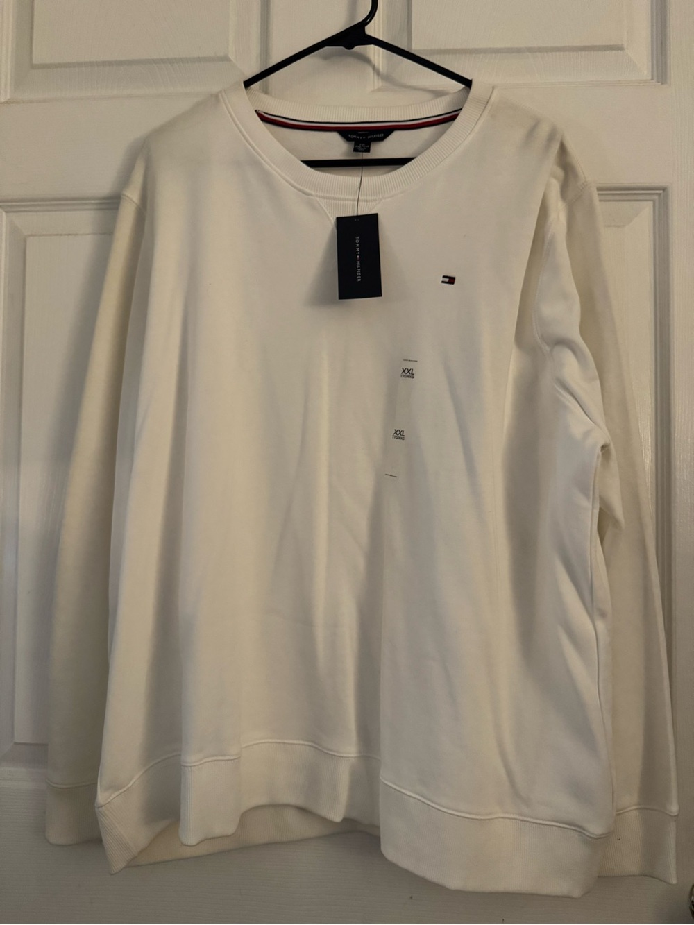 Tommy Hilfiger Off-White Crewneck Sweatshirt with Flag Logo